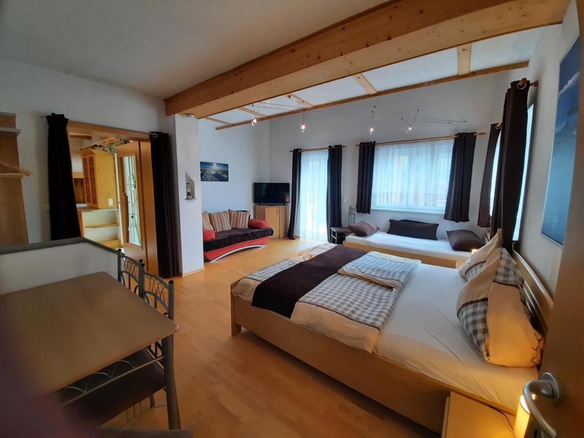 Ferienwohnung Am Bauernhof Zechner Heidi Flattach Exterior photo